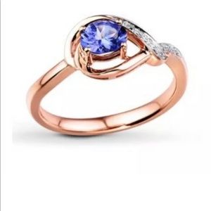 10 karat 2 tone rose/yellow gold ring/tanzanite